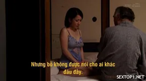 Mây mưa cùng chị chủ thầu vú to lồn không lông