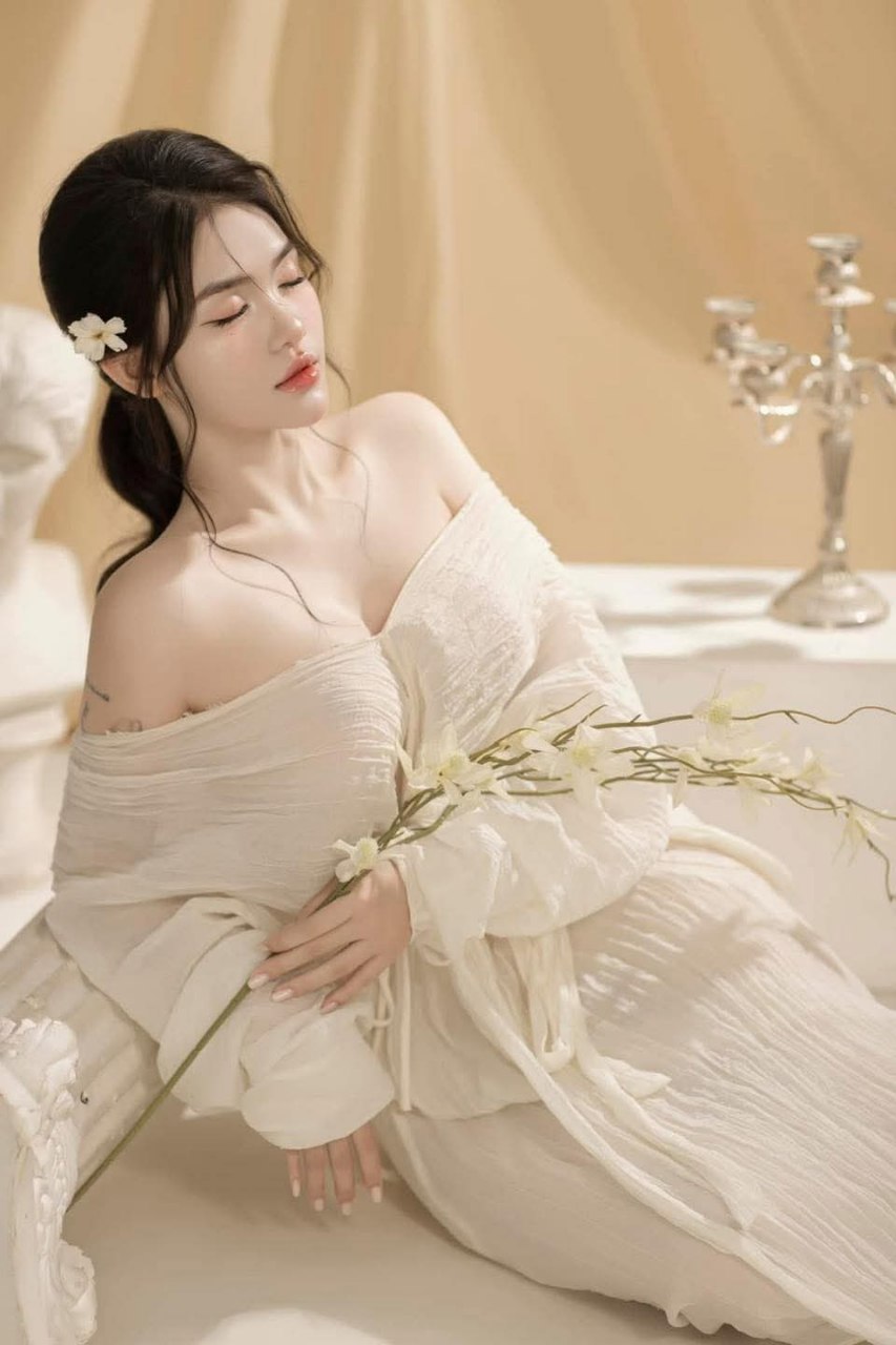 Mu em đồng nghiệp múp rụp bú mãi không chán